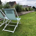 Wattloewe Ruhige Mit Terrasse Nahe Eider & Deich