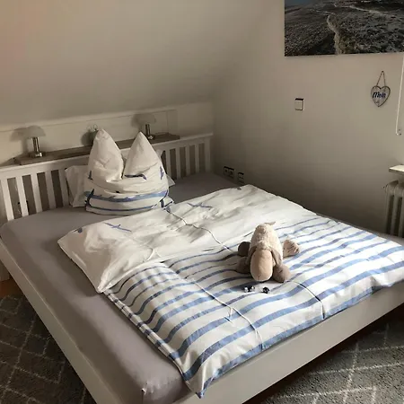 Wattloewe Ruhige Mit Terrasse Nahe Eider & Deich *